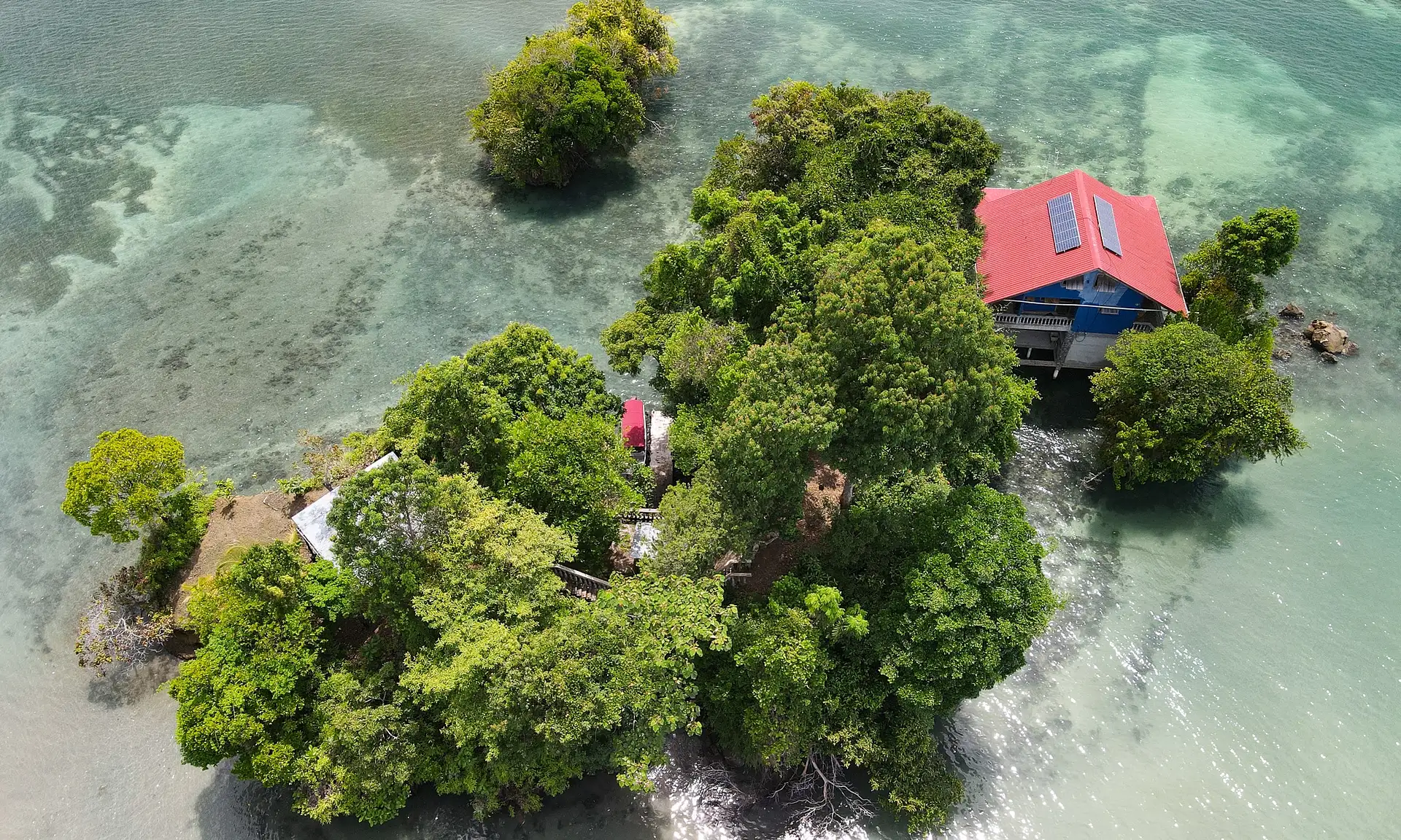 On the Rocks- 3 islas privadas en Bocas del Toro