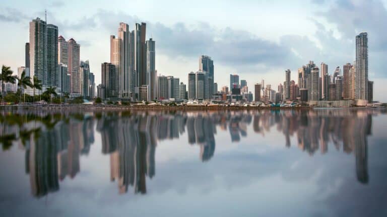 How to Negotiate Like a Pro When Buying Real Estate in Panama
