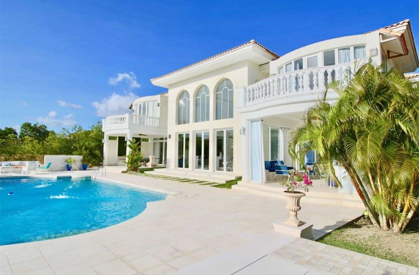 Buenaventura-mansion-for-sale-panama-luxury-home-with-pool