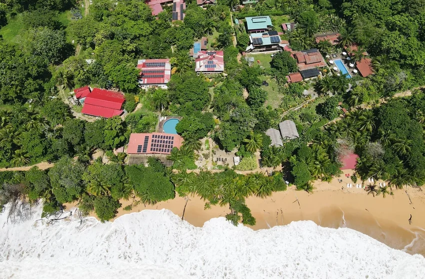 hotel for sale on bluff beach isla colon6